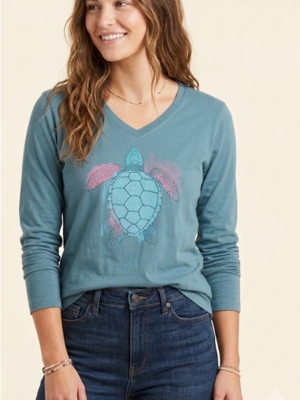 Life is good size medium, long sleeve graphic T V-neck turtle